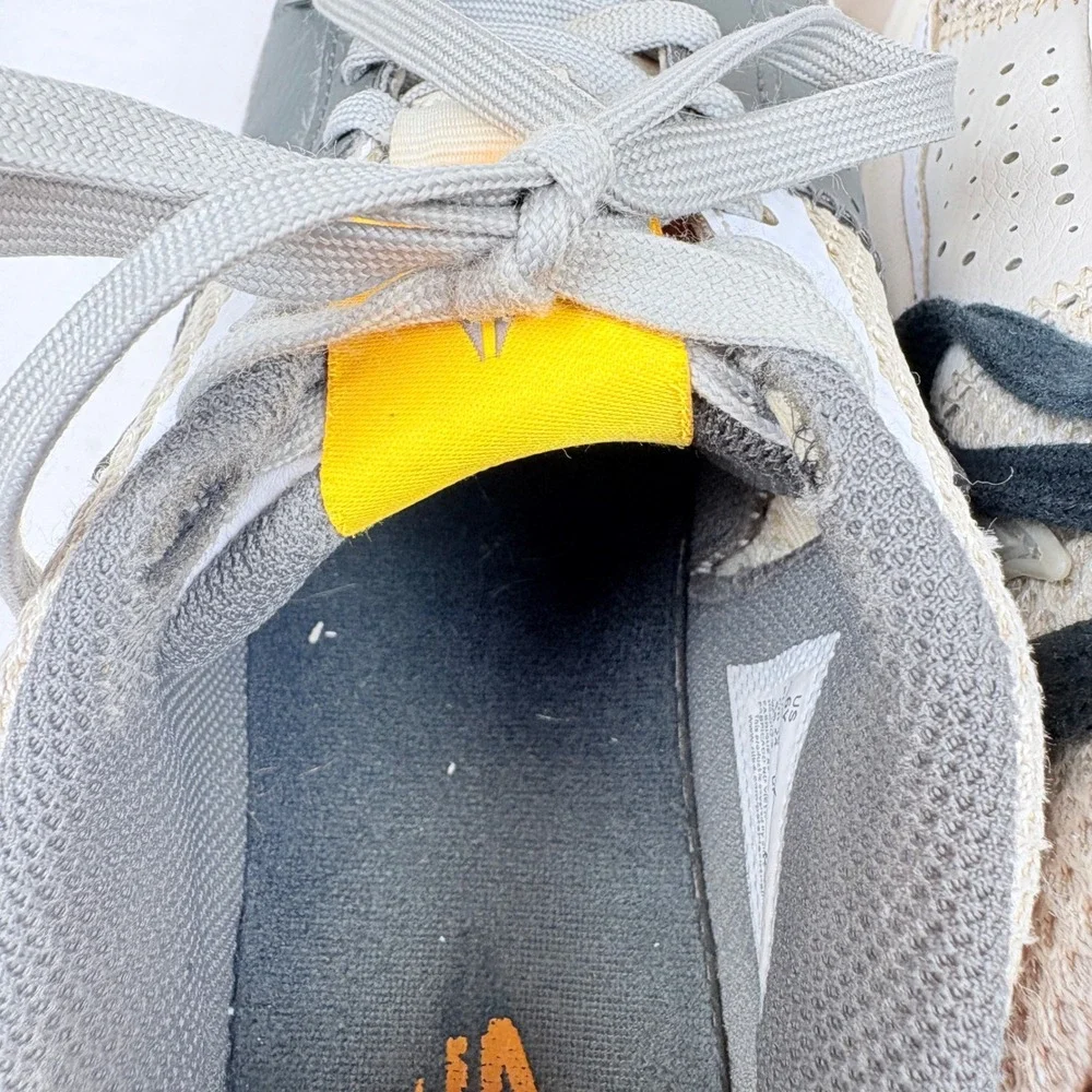 Nike ja mismatched
